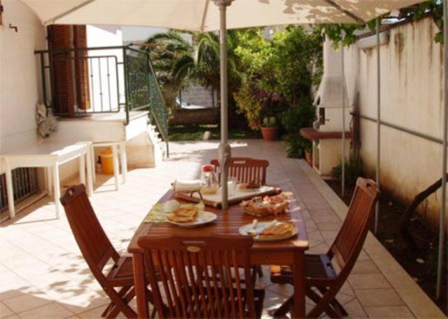 Bed and Breakfast Residenza Del Sole Surbo Exterior foto