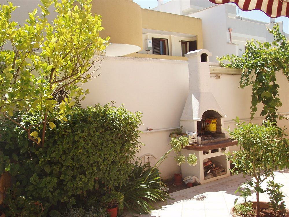 Bed and Breakfast Residenza Del Sole Surbo Exterior foto